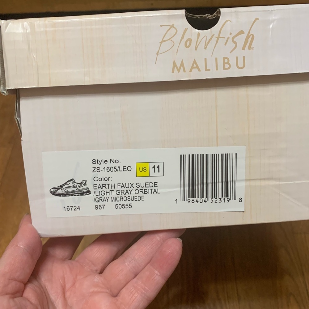 Women’s Blowfish Malibu Leo sneakers size 11 NWT - Picture 3 of 13